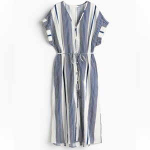 BUTTON-FRONT CRÊPE DRESS